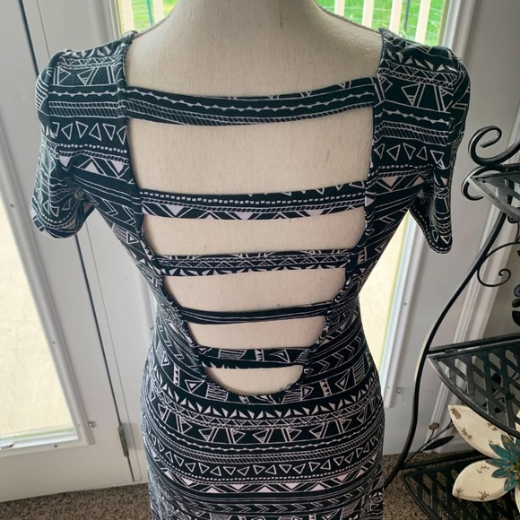 Backless Black Aztec Maxi Dress - Picture 3 of 8
